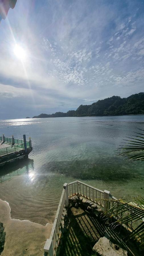 Paradise Island Beach Hotel Isla Grande Esterno foto