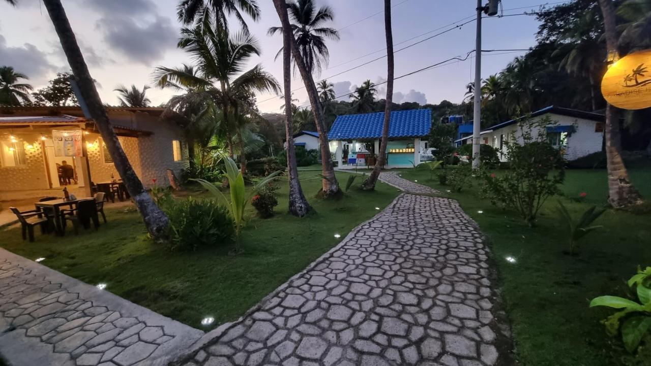 Paradise Island Beach Hotel Isla Grande Esterno foto