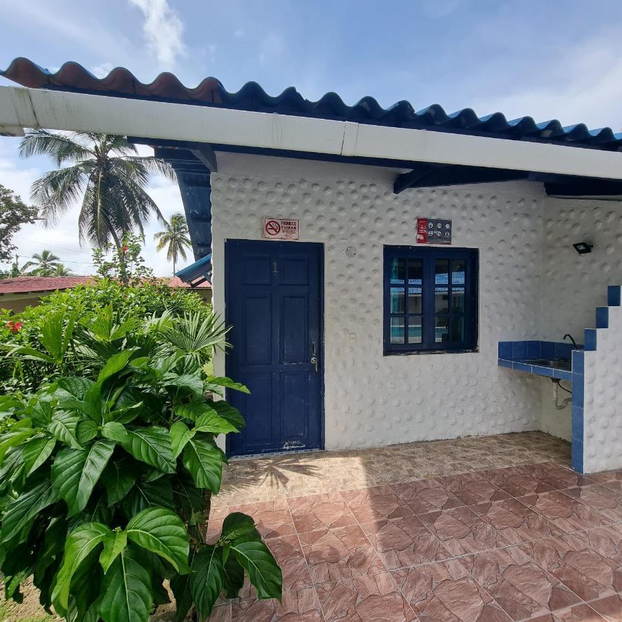Paradise Island Beach Hotel Isla Grande Esterno foto